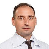 Врач Амиров Эльдар Вильданович