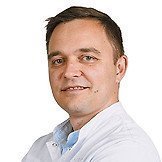 Врач Бахметьев Артем Сергеевич