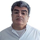 Врач Гукасов Муртаз Анзорович
