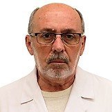 Врач Леонов Виктор Леонидович