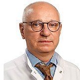 Врач Петров Эдуард Александрович