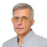 Врач Петрухин Алексей Алексеевич