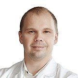 Врач Пятницын Александр Львович