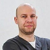Врач Сахань Максим Алексеевич